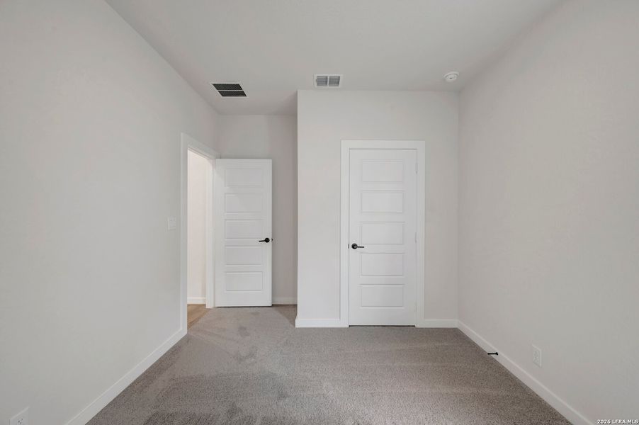 Spacious, unfurnished interior of a new home in Mayfair - Select Garden Series, New Braunfels (Image 10).