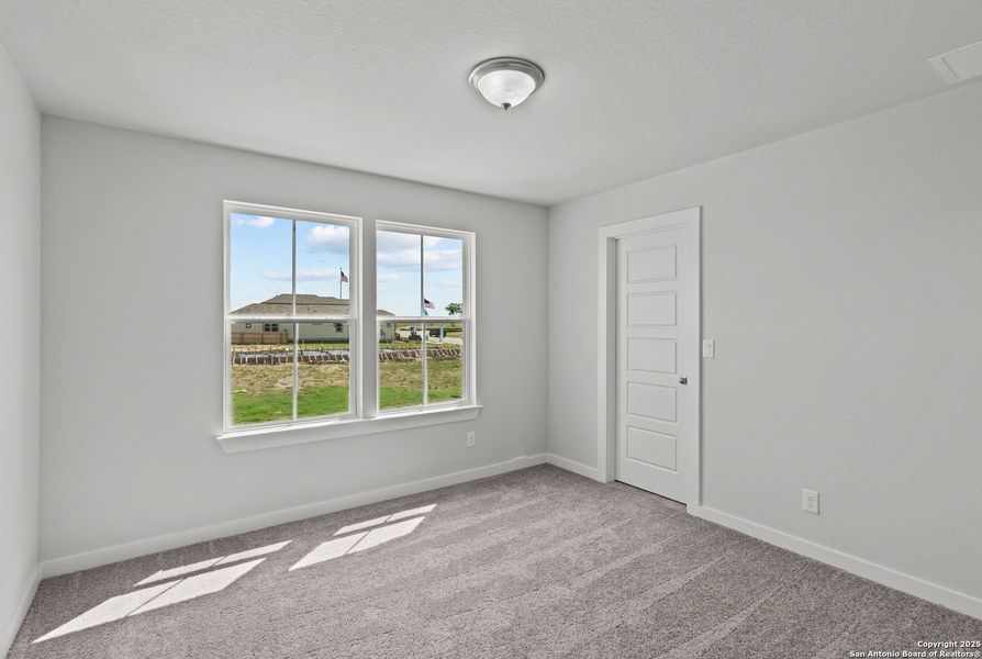 Image 20 of a home in Highland Ridge.