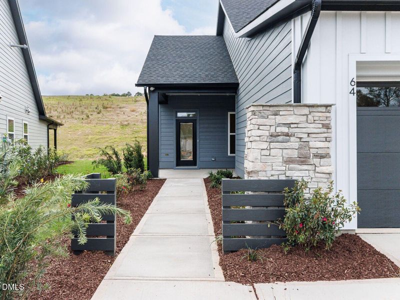 003-1280x960-front-entry 003-1280x960-front-entry