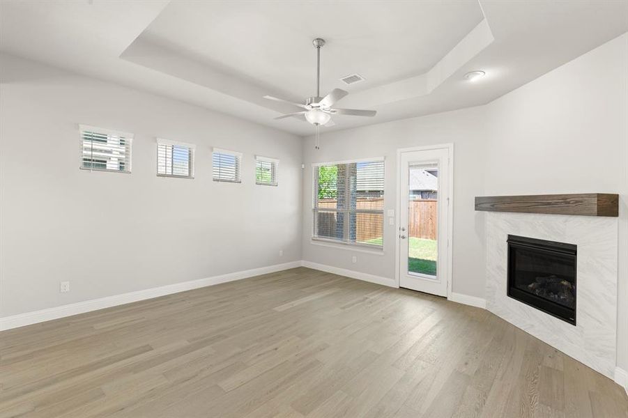 17. 3800 Lochwood - Family (2)