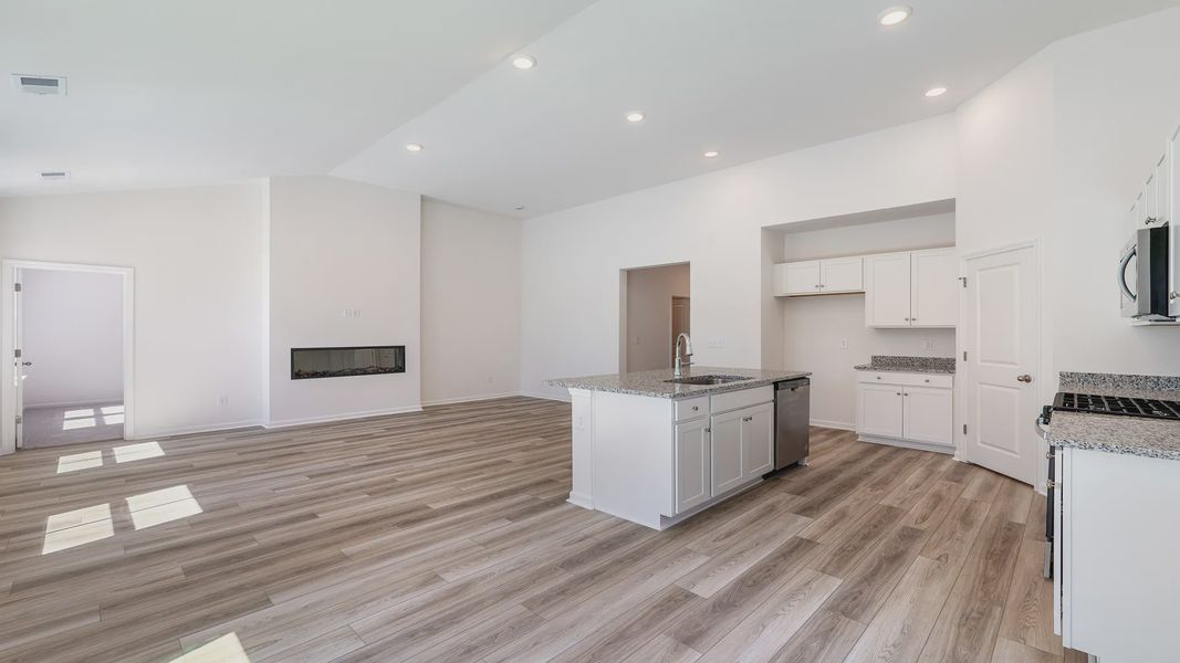 Representative unfurnished interior of a home built from the Easton by DRB Homes in Chestnut Farms, Longs (Image 20). Representative unfurnished interior of a home built from the Easton by DRB Homes in Chestnut Farms, Longs (Image 20).