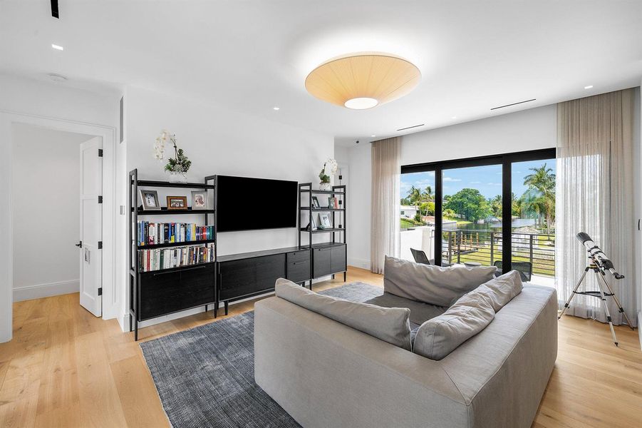 Loft Loft