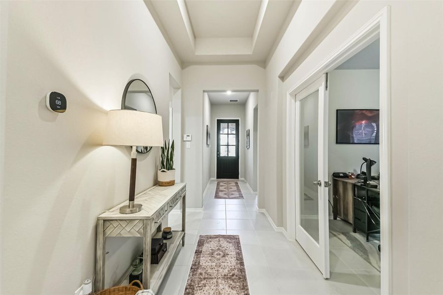 Furnished interior view inside a new home in Escondido 45', Magnolia (Image 6).