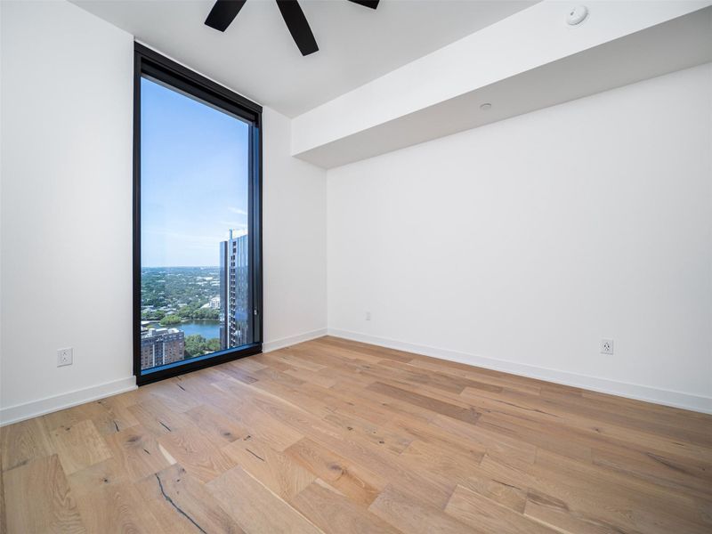 Spacious, unfurnished interior of a new home in Vesper, Austin (Image 12).