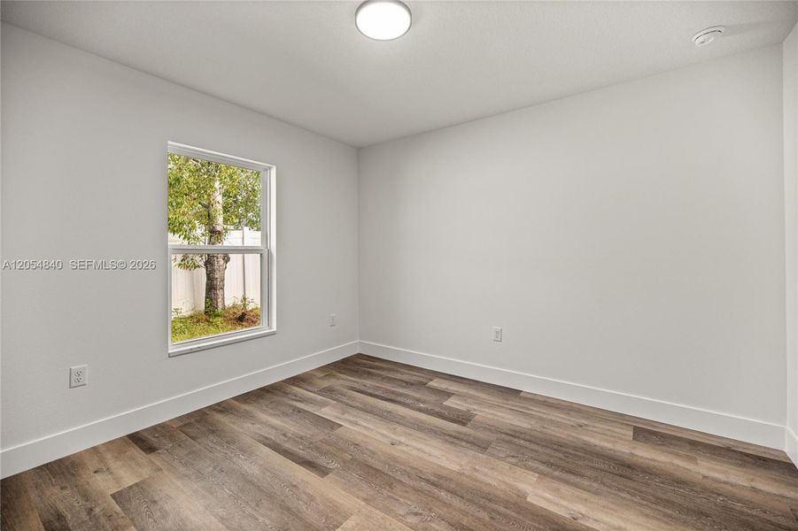 Spacious, unfurnished interior of a new home in , Ocala (Image 17).
