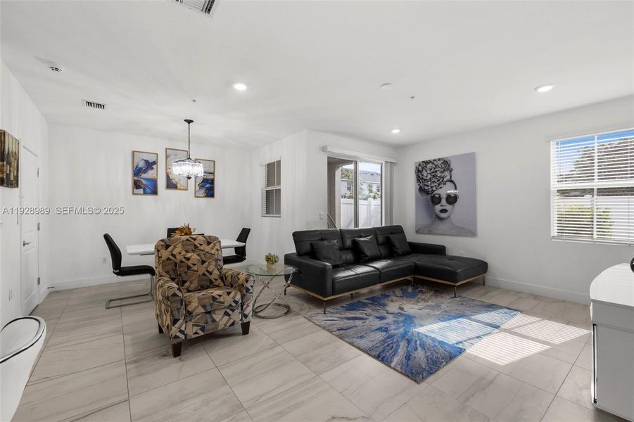 Furnished interior view inside a new home in , Pembroke Pines (Image 7). Furnished interior view inside a new home in , Pembroke Pines (Image 7).