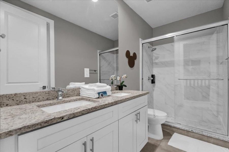 Furnished interior view inside a new home in , Kissimmee (Image 24).