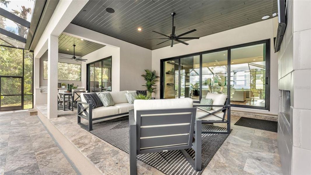 Exterior details and patio area of a home in Delphi Hills, Lakeland (Image 33).