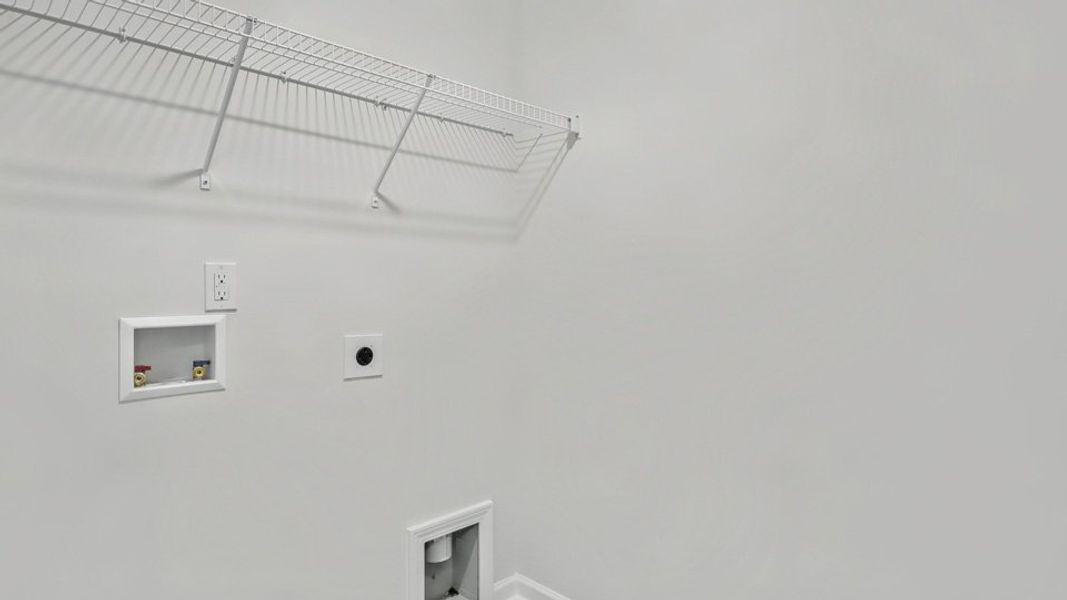 Spacious, unfurnished interior of a new home in Copper Run South, Durham (Image 25).