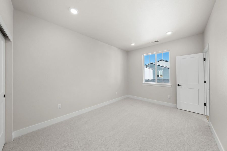 Spacious, unfurnished interior of a new home in Trumark Homes at Sterling Ranch, Littleton (Image 12).