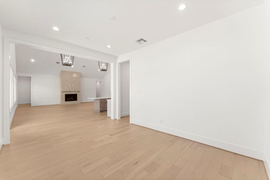 Spacious, unfurnished interior of a new home in Homestead Hill, New Waverly (Image 22).