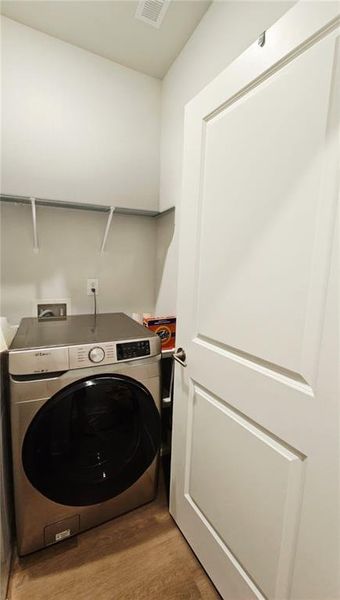 Close-up of interior finishes inside a home in , Homer (Image 23).