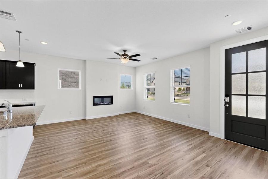 Spacious, unfurnished interior of a new home in Solterra Texas, Mesquite (Image 35).