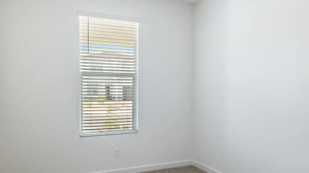 Spacious, unfurnished interior of a new home in Zanjero Pass, Waddell (Image 15).