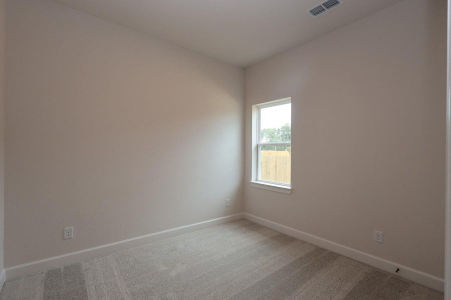 Spacious, unfurnished interior of a new home in ARTAVIA - Reserve Collection, Conroe (Image 4).