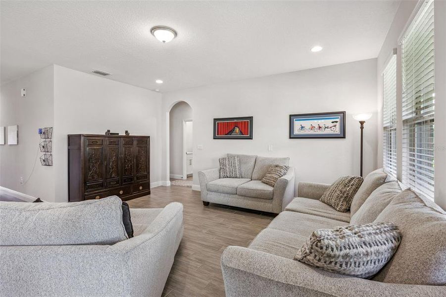 Furnished interior view inside a new home in , Winter Garden (Image 6).