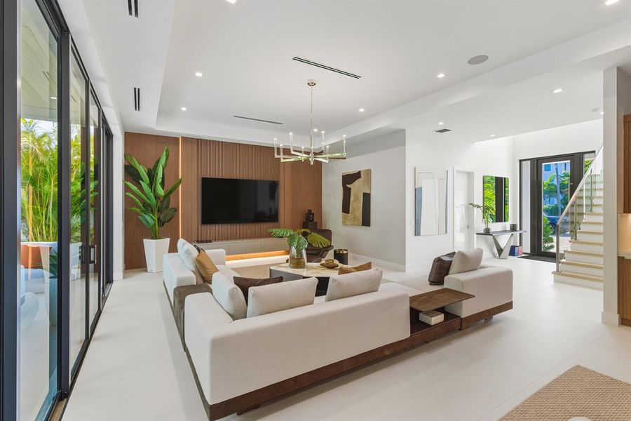 450 NE Spanish Ct Boca Raton FL-21 450 NE Spanish Ct Boca Raton FL-21