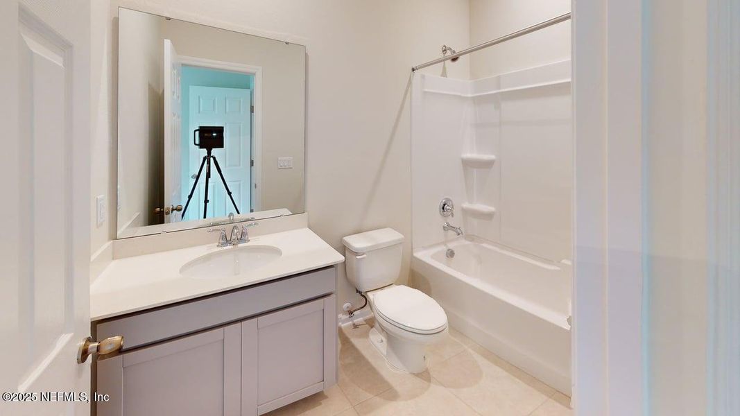 Furnished interior view inside a new home in Sandridge Hills, Green Cove Springs (Image 10).