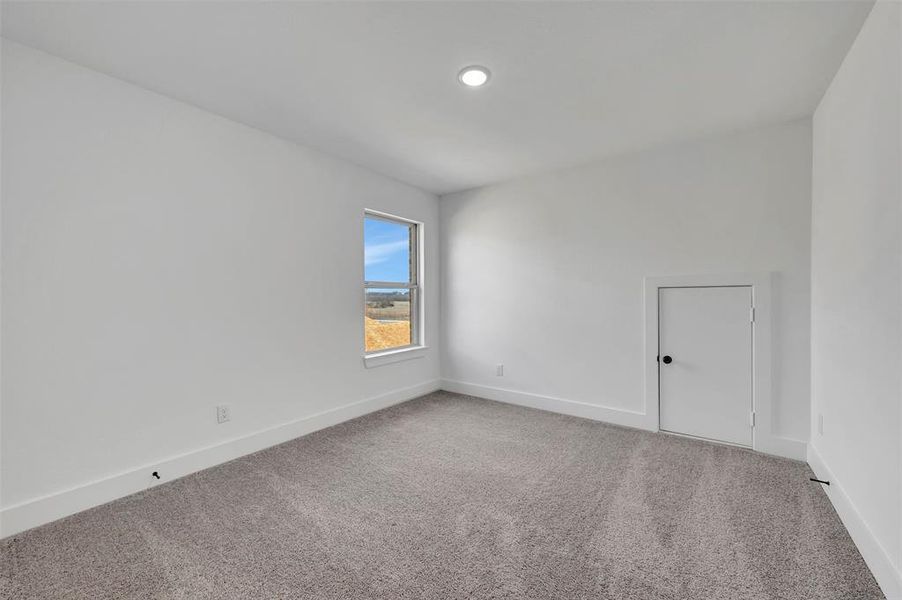 Spacious, unfurnished interior of a new home in Vintage Village, Argyle (Image 30). Spacious, unfurnished interior of a new home in Vintage Village, Argyle (Image 30).