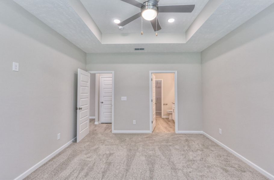 Spacious, unfurnished interior of a new home in Legacy Preserve, Tullahoma (Image 26).