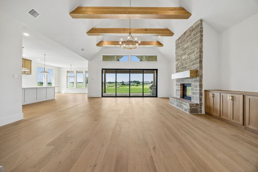 Spacious, unfurnished interior of a new home in The Retreat, Cleburne (Image 14). Spacious, unfurnished interior of a new home in The Retreat, Cleburne (Image 14).