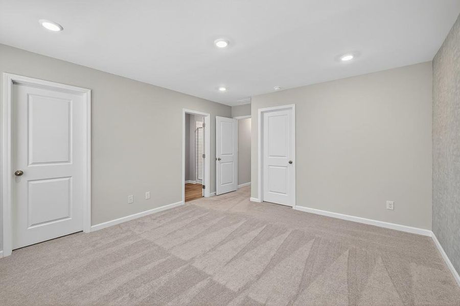 Spacious, unfurnished interior of a new home in Fernhurst, McDonough (Image 24).