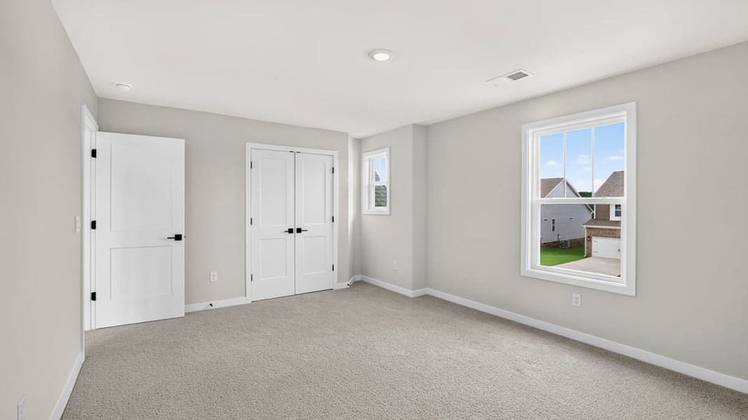 Spacious, unfurnished interior of a new home in Sunset Summits, Spartanburg (Image 31). Spacious, unfurnished interior of a new home in Sunset Summits, Spartanburg (Image 31).