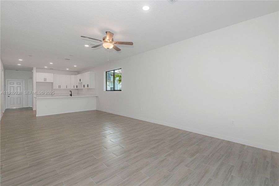 Spacious, unfurnished interior of a new home in , Oakland Park (Image 18). Spacious, unfurnished interior of a new home in , Oakland Park (Image 18).