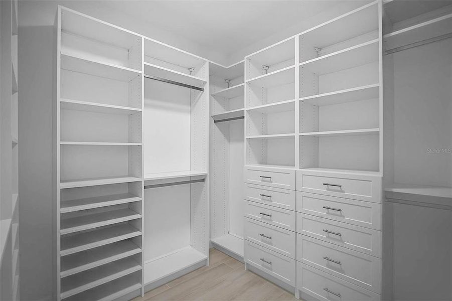 Spacious, unfurnished interior of a new home in , Port Charlotte (Image 29).