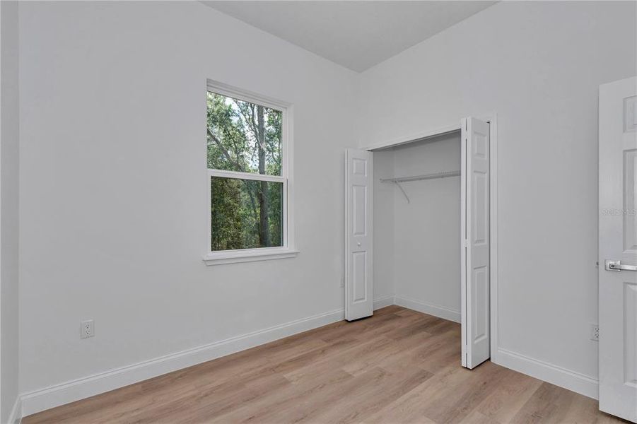 Spacious, unfurnished interior of a new home in , Citrus Springs (Image 18).