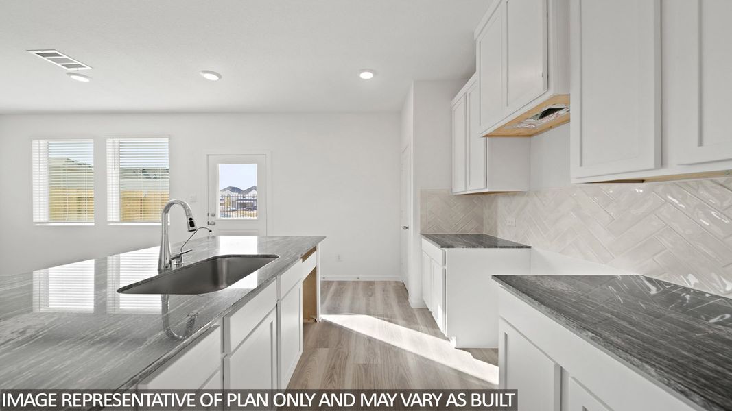 Representative furnished interior of a home built from the V22G by D.R. Horton in Bridges on Lake Houston Villas, Humble (Image 7). Representative furnished interior of a home built from the V22G by D.R. Horton in Bridges on Lake Houston Villas, Humble (Image 7).