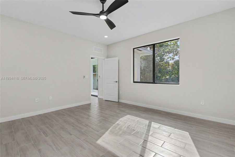 Spacious, unfurnished interior of a new home in , Dania Beach (Image 49). Spacious, unfurnished interior of a new home in , Dania Beach (Image 49).