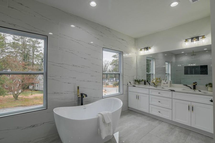 Furnished interior view inside a new home in , Atlanta (Image 15).