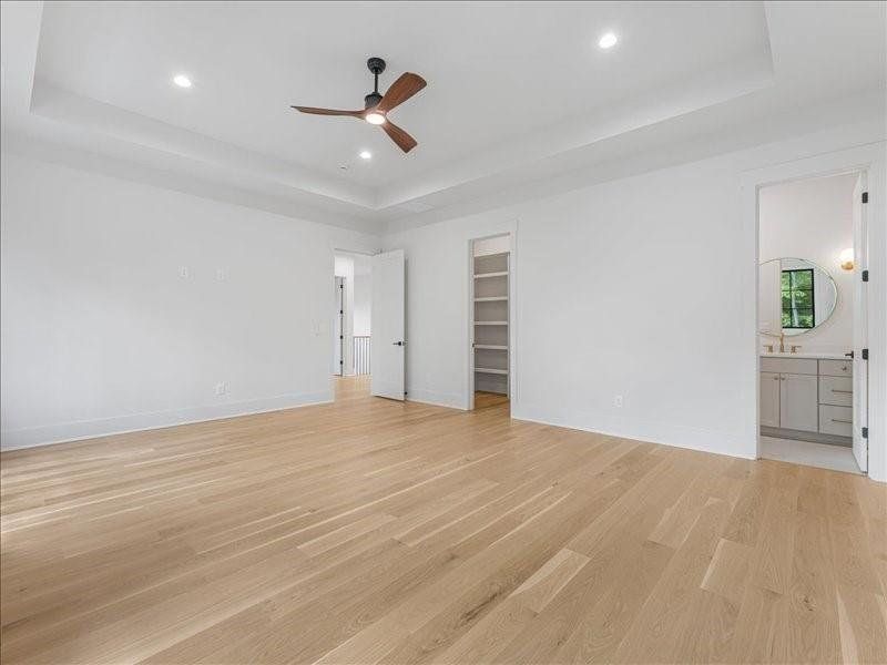 Spacious, unfurnished interior of a new home in , Alpharetta (Image 86).