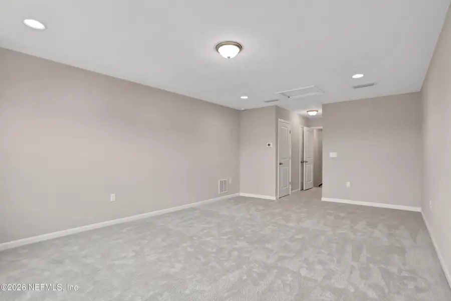 Spacious, unfurnished interior of a new home in , Orange Park (Image 33).