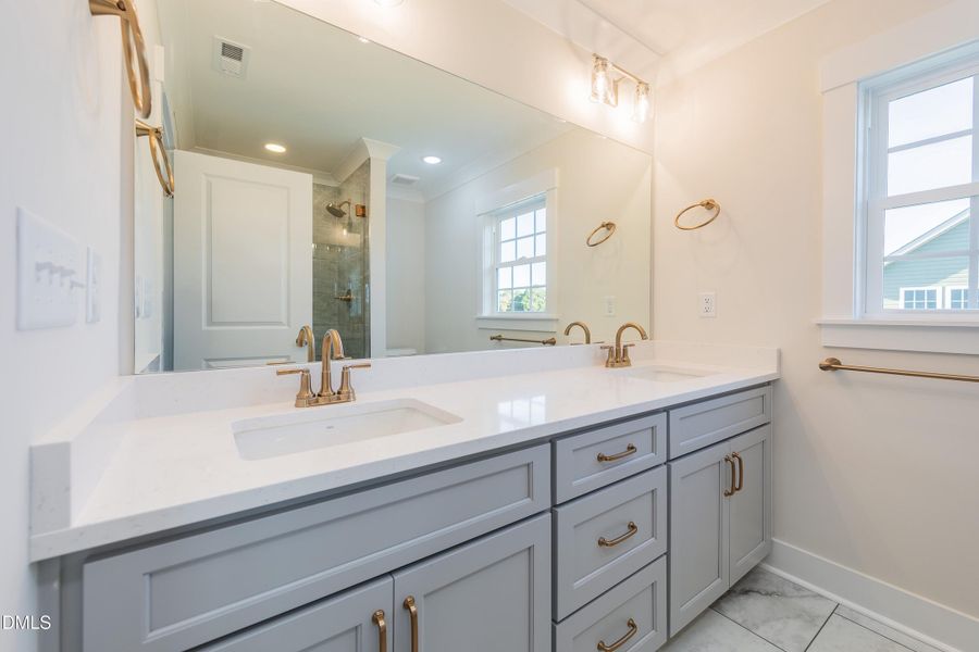 4251OldStageRdN-Interior-Web-25