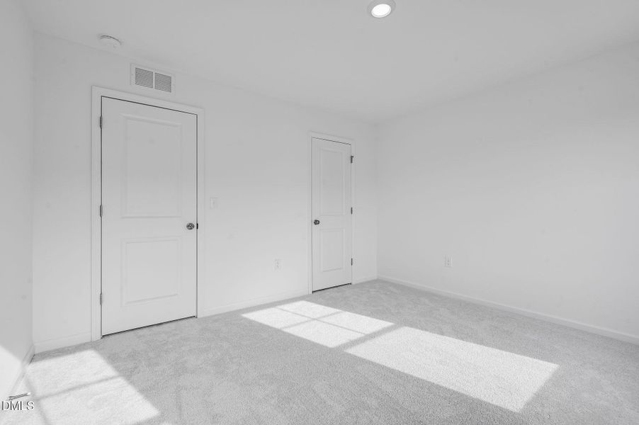 SUN_CaitlinCrossing_Pic_OakleyII-21