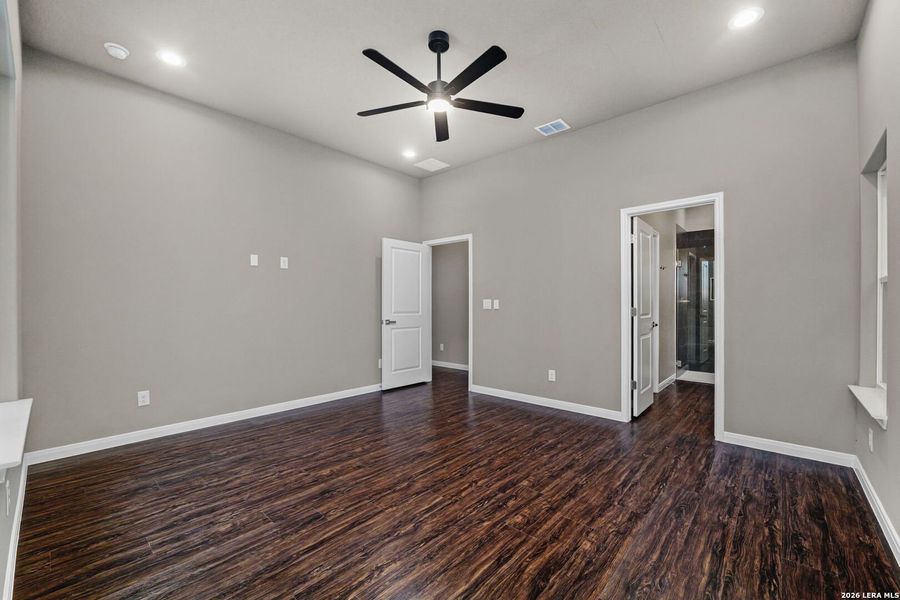 Spacious, unfurnished interior of a new home in , San Antonio (Image 32). Spacious, unfurnished interior of a new home in , San Antonio (Image 32).