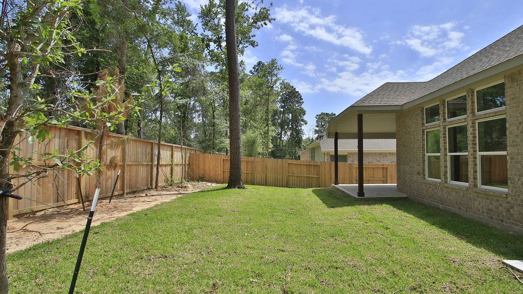 Exterior details of a home in The Woodlands Hills, Willis (Image 20).