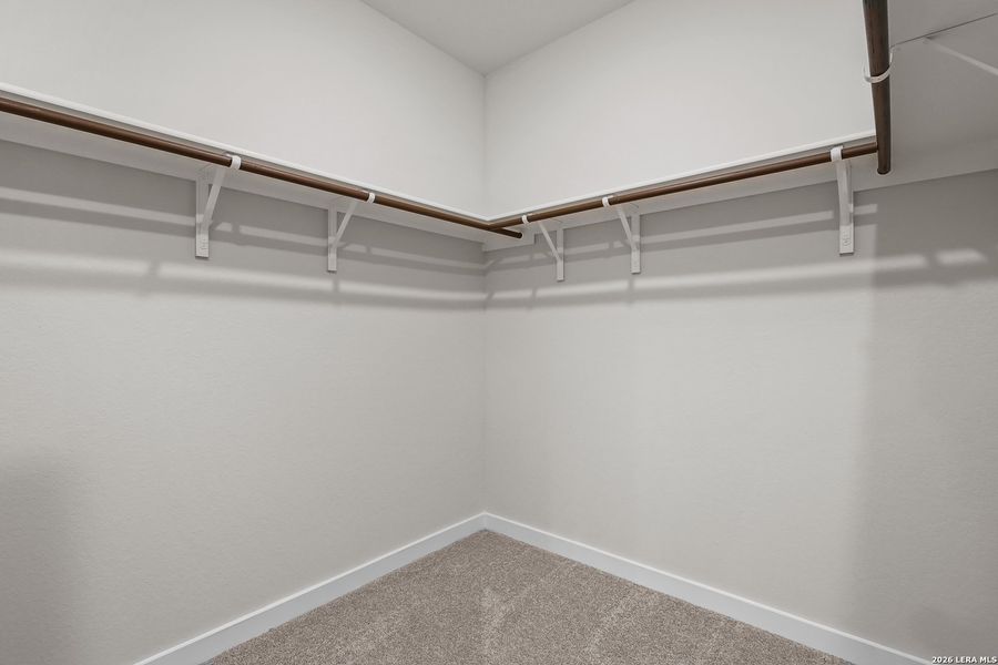 Spacious, unfurnished interior of a new home in Mesa Vista, San Antonio (Image 21).
