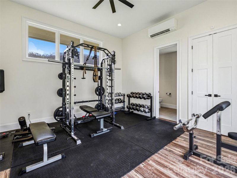 Community amenities in , Fletcher (Image 33).