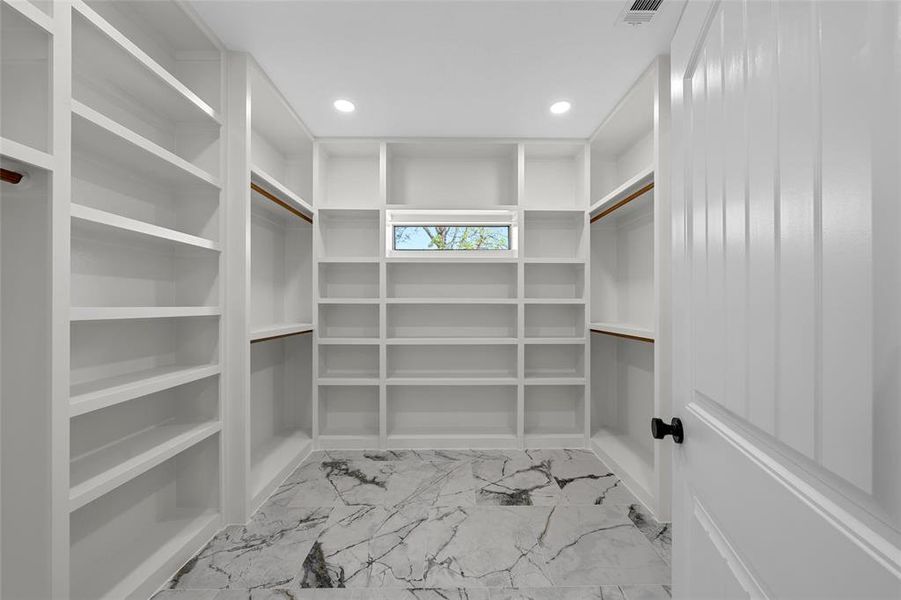 Image 35 of a home in .