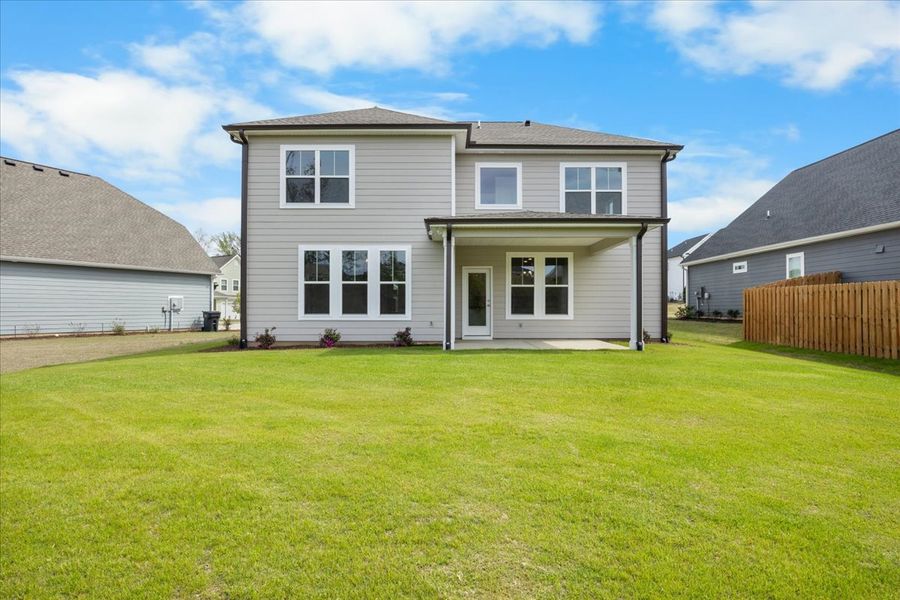 Exterior details and patio area of a home in Crawford Creek, Grovetown (Image 20).