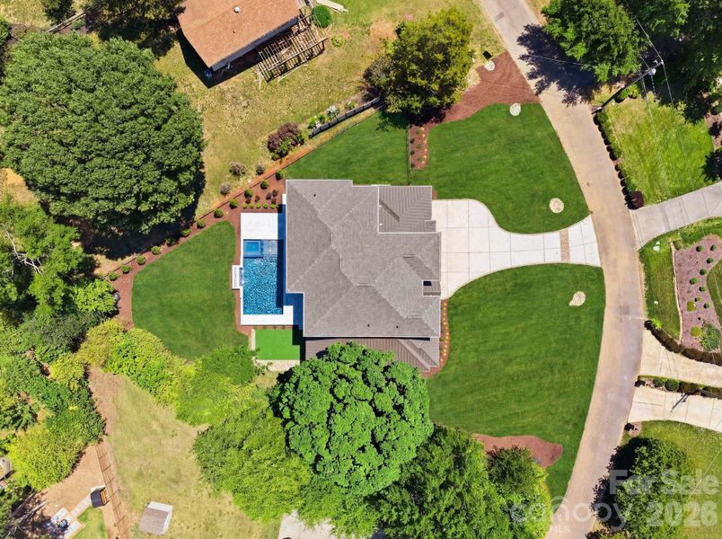 Image 43 of a home in .