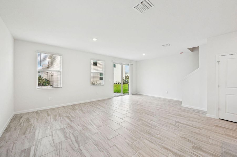 Spacious, unfurnished interior of a new home in Tidewater, Fort Pierce (Image 29). Spacious, unfurnished interior of a new home in Tidewater, Fort Pierce (Image 29).