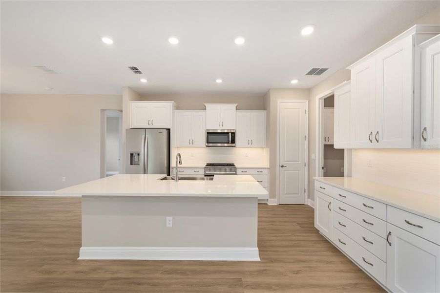 Furnished interior view inside a new home in , Ocala (Image 9).