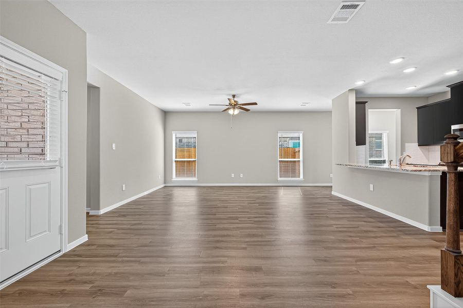 Spacious, unfurnished interior of a new home in Mill Creek Trails, Magnolia (Image 29). Spacious, unfurnished interior of a new home in Mill Creek Trails, Magnolia (Image 29).