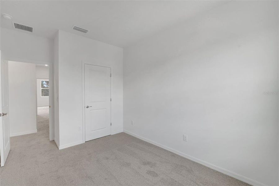 Spacious, unfurnished interior of a new home in Shores at Mirada, San Antonio (Image 14).