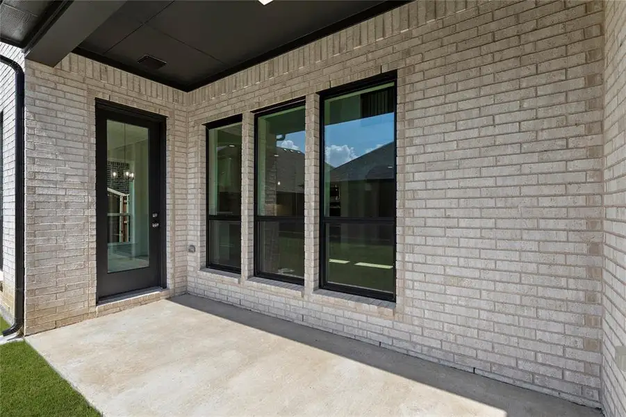 Exterior details of a home in Gideon Grove, Phase 2, Rockwall (Image 4).