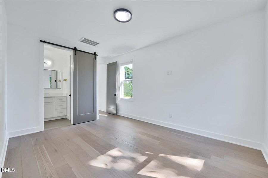 22-732 Hopkins St-22